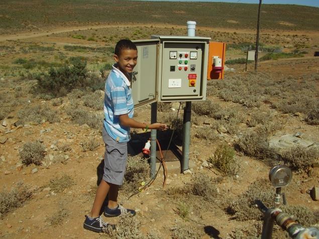 Abstraction Monitoring of Bitterfontein boreholes Photo 2: Abstraction Monitoring of Bitterfontein boreholes for West Coast District Municipality
